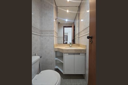 Apartamento para alugar com 188m², 4 quartos e 3 vagas Apartamento para alugar com 188m², 4 quartos e 3 vagasLavabo