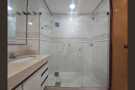 Apartamento para alugar com 188m², 4 quartos e 3 vagas