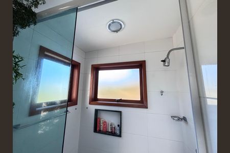 Casa de condomínio à venda com 960m², 4 quartos e 3 vagas Casa de condomínio à venda com 960m², 4 quartos e 3 vagasBanheiro do quarto 4
