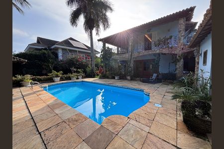 Fachada de casa de condomínio à venda com 4 quartos, 960m² em Barra da Tijuca, Rio de Janeiro