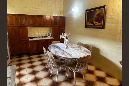 Casa à venda com 149m², 3 quartos e 2 vagas