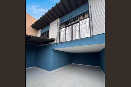 Casa à venda com 154m², 3 quartos e 3 vagas