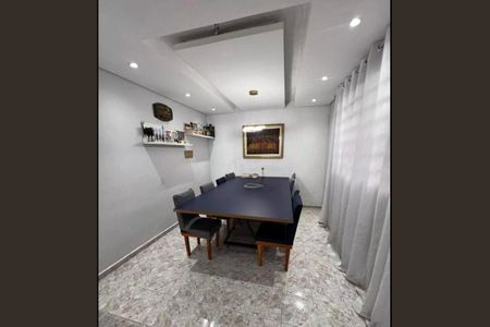 Casa à venda com 154m², 3 quartos e 3 vagas