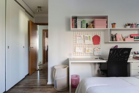Casa à venda com 260m², 3 quartos e 2 vagas