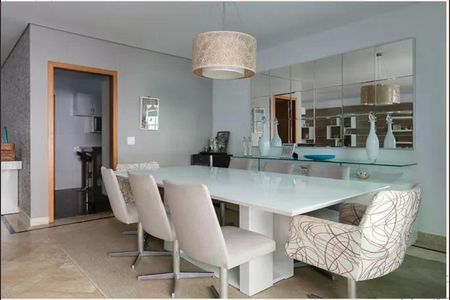 Casa à venda com 260m², 3 quartos e 2 vagas