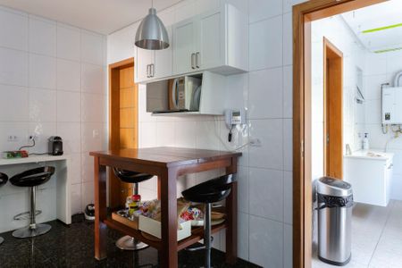 Casa à venda com 260m², 3 quartos e 2 vagas