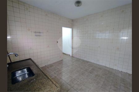 Casa à venda com 2 quartos, 80m² em Vila Rio Branco, Jundiaí