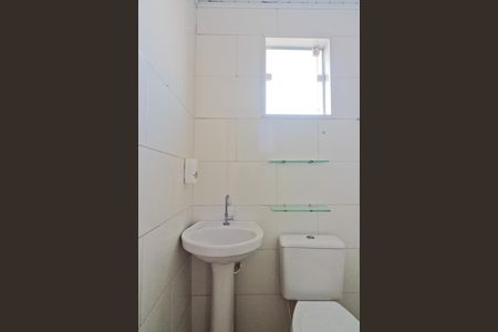Banheiro de casa para alugar com 1 quarto, 40m² em Jardim Cachoeira, São Paulo