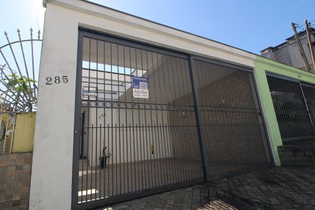 Fachada de casa para alugar com 3 quartos, 96m² em Vila Imperio, São Paulo