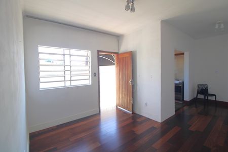 Sala de casa para alugar com 3 quartos, 96m² em Vila Imperio, São Paulo
