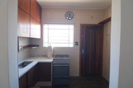 Cozinha de casa para alugar com 3 quartos, 96m² em Vila Imperio, São Paulo
