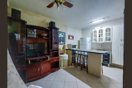 Sala/Cozinha de casa para alugar com 1 quarto, 170m² em Vila Maracana, São Paulo