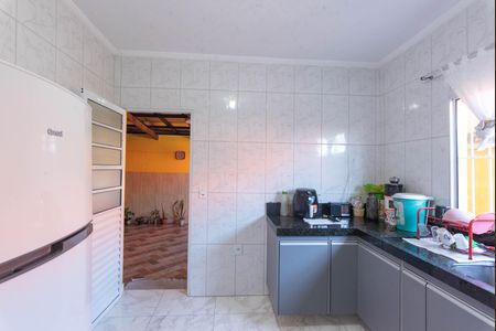 Casa à venda com 140m², 3 quartos e 2 vagas Casa à venda com 140m², 3 quartos e 2 vagasCozinha