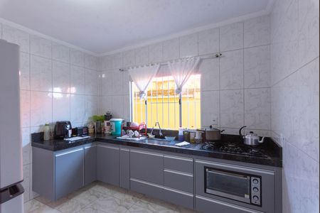 Casa à venda com 140m², 3 quartos e 2 vagas Casa à venda com 140m², 3 quartos e 2 vagasCozinha