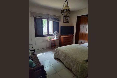 Casa à venda com 3 quartos, 313m² em Super Quadra Morumbi, São Paulo