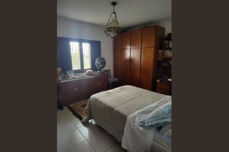 Casa à venda com 3 quartos, 313m² em Super Quadra Morumbi, São Paulo