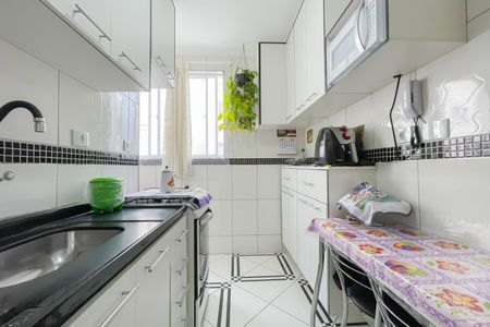 Casa de condomínio à venda com 44m², 2 quartos e 1 vaga Casa de condomínio à venda com 44m², 2 quartos e 1 vagaCozinha
