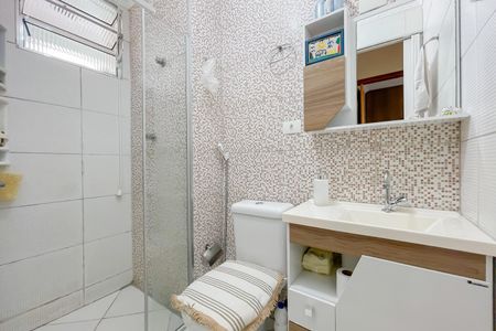 Banheiro de casa de condomínio à venda com 2 quartos, 44m² em Cipava, Osasco