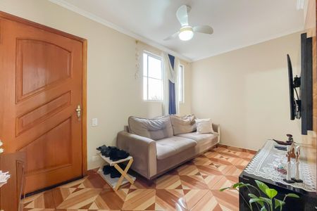 Sala de casa de condomínio à venda com 2 quartos, 44m² em Cipava, Osasco