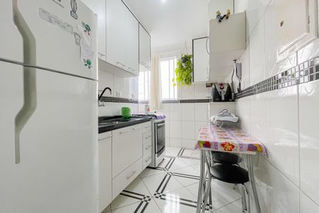 Cozinha de casa de condomínio à venda com 2 quartos, 44m² em Cipava, Osasco