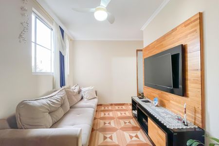 Sala de casa de condomínio à venda com 2 quartos, 44m² em Cipava, Osasco