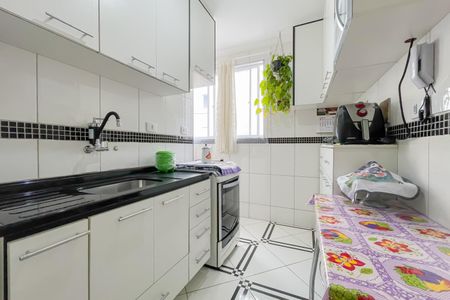 Casa de condomínio à venda com 44m², 2 quartos e 1 vaga Casa de condomínio à venda com 44m², 2 quartos e 1 vagaCozinha