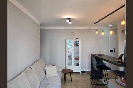 Sala de apartamento à venda com 2 quartos, 58m² em Jardim Flor da Montanha, Guarulhos