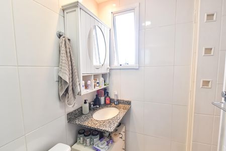 Apartamento para alugar com 70m², 2 quartos e 2 vagas Apartamento para alugar com 70m², 2 quartos e 2 vagasBanheiro da suíte
