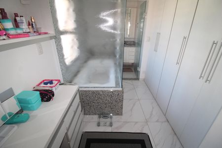 Apartamento para alugar com 71m², 2 quartos e 1 vagaQuarto 2 - Banheiro