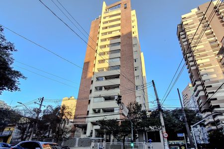 Apartamento à venda com 58m², 2 quartos e 2 vagas Apartamento à venda com 58m², 2 quartos e 2 vagasFachada