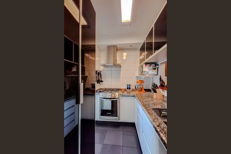 Apartamento à venda com 58m², 2 quartos e 2 vagas Apartamento à venda com 58m², 2 quartos e 2 vagasCozinha