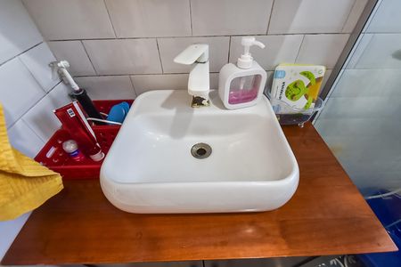 Apartamento à venda com 55m², 2 quartos e 1 vaga Apartamento à venda com 55m², 2 quartos e 1 vagaBanheiro