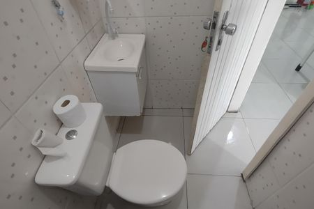 Casa à venda com 565m², 3 quartos e 4 vagas Casa à venda com 565m², 3 quartos e 4 vagasLavabo 1