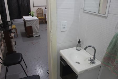 Casa à venda com 565m², 3 quartos e 4 vagasBanheiro 4