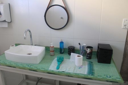 Casa à venda com 565m², 3 quartos e 4 vagasBanheiro 1