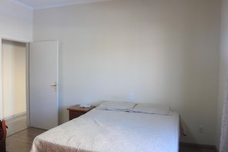 Casa à venda com 565m², 3 quartos e 4 vagasQuarto 2