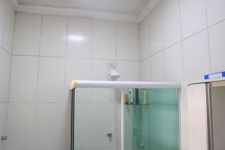Casa à venda com 565m², 3 quartos e 4 vagasBanheiro 2