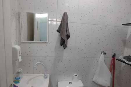 Casa à venda com 565m², 3 quartos e 4 vagas Casa à venda com 565m², 3 quartos e 4 vagasLavabo 2