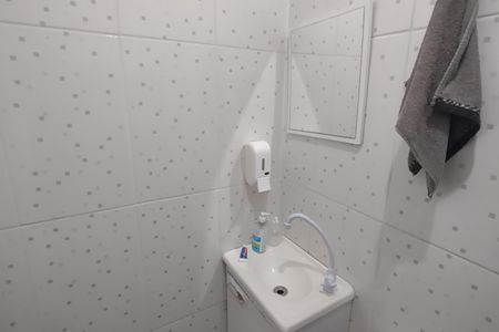 Casa à venda com 565m², 3 quartos e 4 vagas Casa à venda com 565m², 3 quartos e 4 vagasLavabo 2