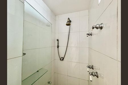 Apartamento para alugar com 210m², 2 quartos e 2 vagas Apartamento para alugar com 210m², 2 quartos e 2 vagasBanheiro