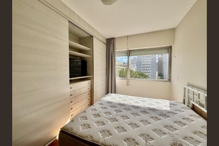 Apartamento para alugar com 210m², 2 quartos e 2 vagas Apartamento para alugar com 210m², 2 quartos e 2 vagasSuite