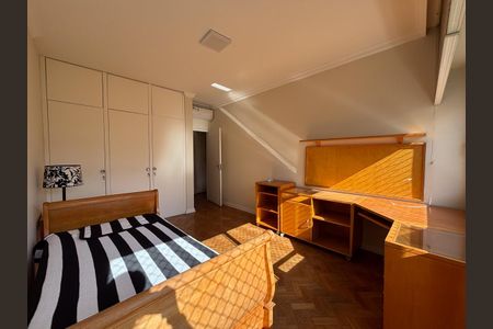 Apartamento para alugar com 210m², 2 quartos e 2 vagas Apartamento para alugar com 210m², 2 quartos e 2 vagasQuarto
