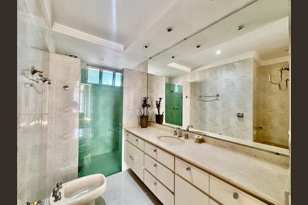 Apartamento para alugar com 210m², 2 quartos e 2 vagas Apartamento para alugar com 210m², 2 quartos e 2 vagasSuite Banheiro