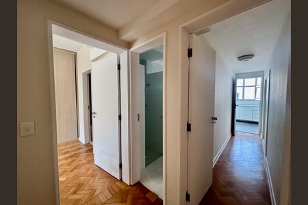 Apartamento para alugar com 210m², 2 quartos e 2 vagas Apartamento para alugar com 210m², 2 quartos e 2 vagasCorredor
