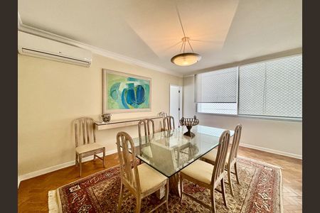 Apartamento para alugar com 210m², 2 quartos e 2 vagas Apartamento para alugar com 210m², 2 quartos e 2 vagasSala de Jantar