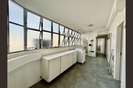 Apartamento para alugar com 210m², 2 quartos e 2 vagas Apartamento para alugar com 210m², 2 quartos e 2 vagasLavanderia
