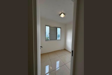 Quarto de apartamento para alugar com 3 quartos, 70m² em Jardim das Vertentes, São Paulo