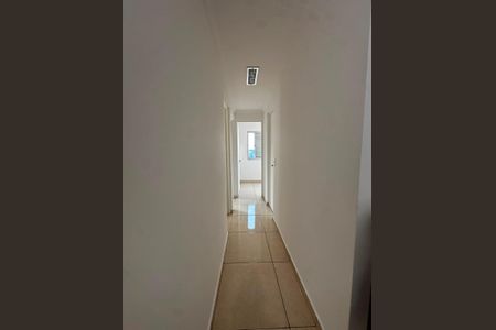 Corredor de apartamento para alugar com 3 quartos, 70m² em Jardim das Vertentes, São Paulo