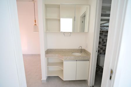 Apartamento para alugar com 48m², 2 quartos e 1 vaga Apartamento para alugar com 48m², 2 quartos e 1 vagaBanheiro social