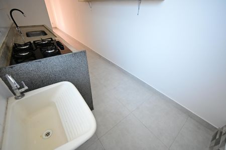 Apartamento para alugar com 48m², 2 quartos e 1 vaga Apartamento para alugar com 48m², 2 quartos e 1 vagaÁrea de serviço